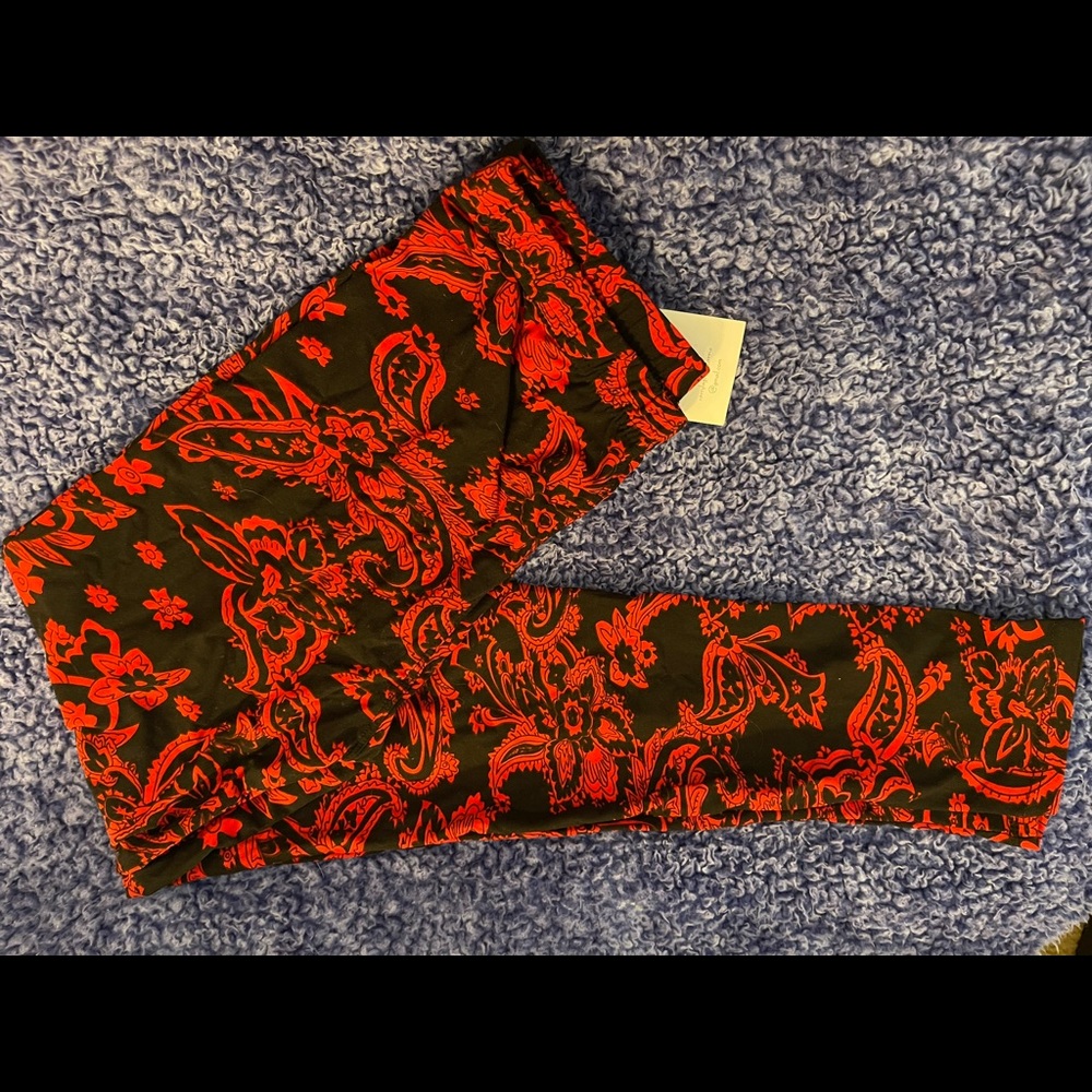 NWT Buttery Soft One Size Leggings - Picture 8 of 16